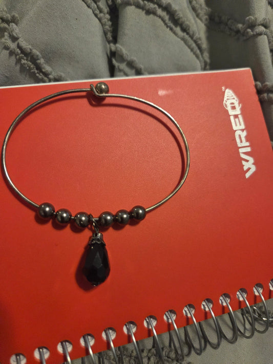 Teardrop bracelet